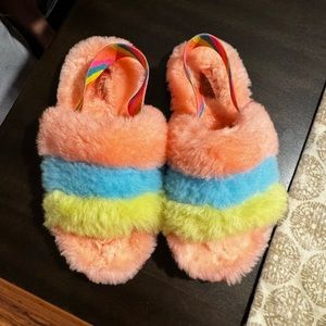 UGG SLIPPERS- GIRLS SIZE 12